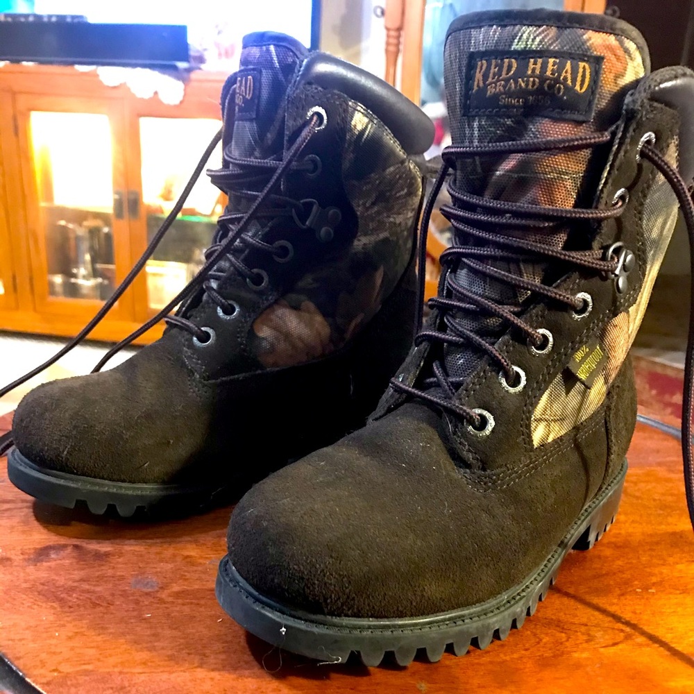 Boys Redhead boots size 3